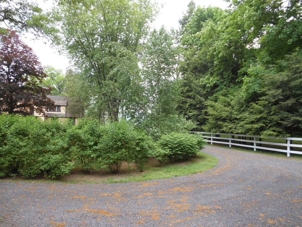 The Stables Villa Kingston Exterior photo